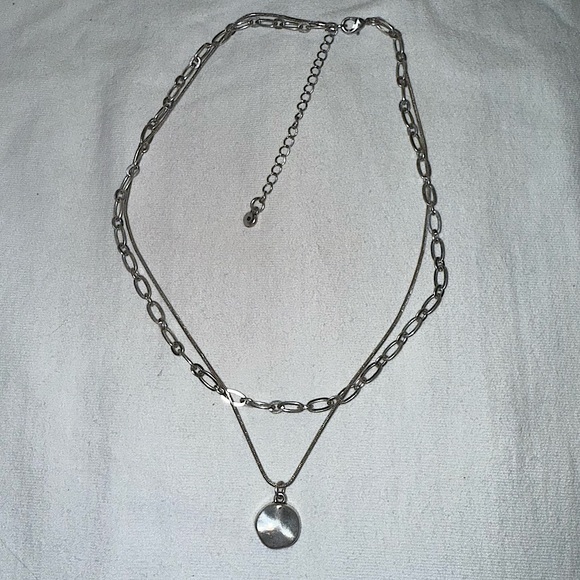 Universal Thread Worn Silver Linked Snake Chain Layered Necklace - Picture 1 of 3